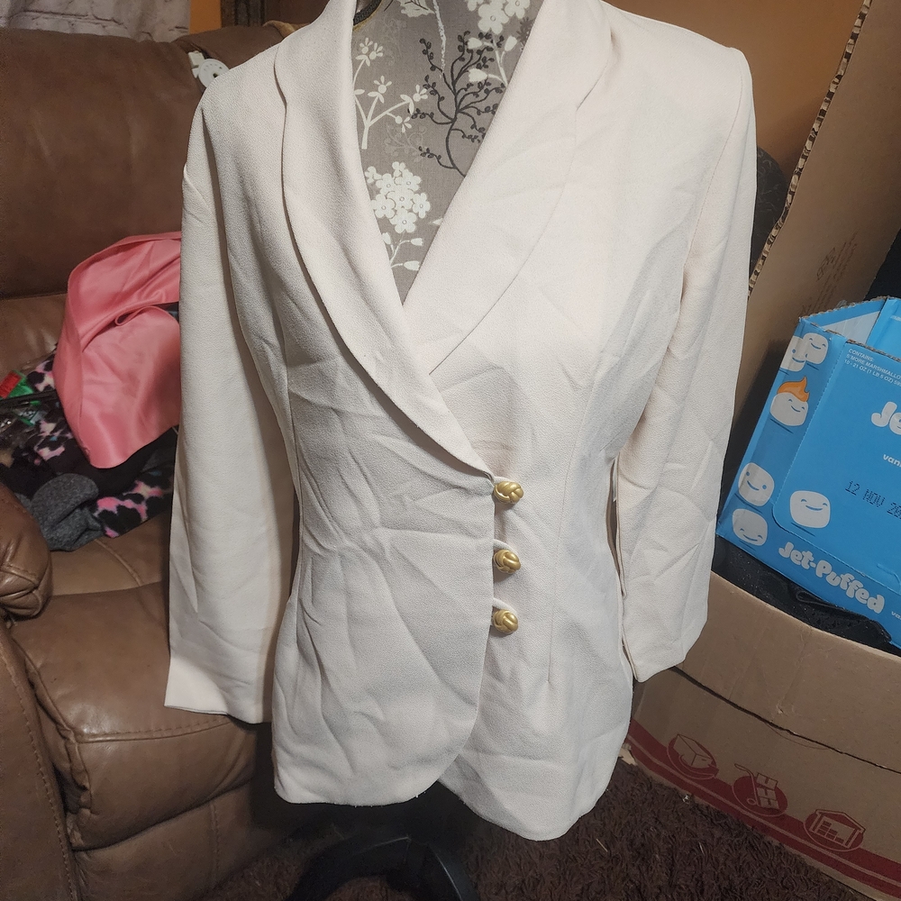 Elegant Cream Blazer with Gold Buttons